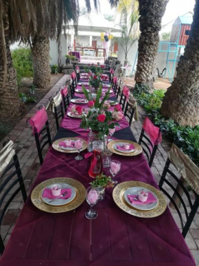 Гостиница Ou Skool Guesthouse  Кеймус